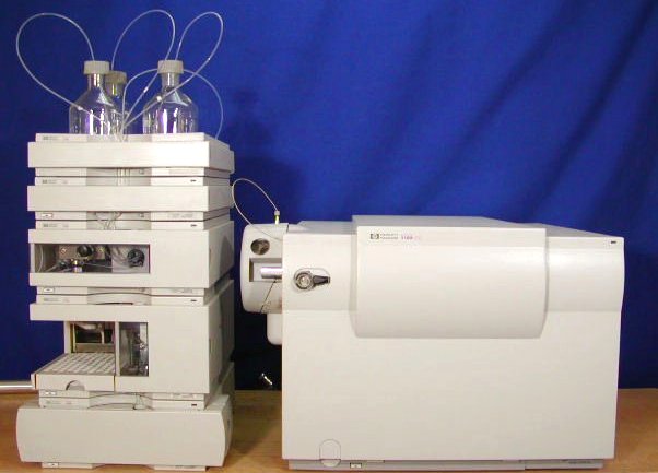 Liquid Chromatography-Tandem Mass Spectrometer 사진